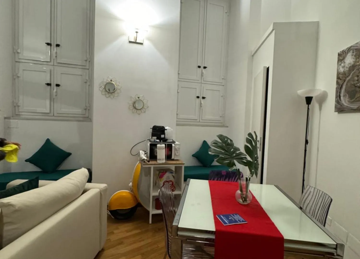 Guest house La Maison Toledo Naples Italy