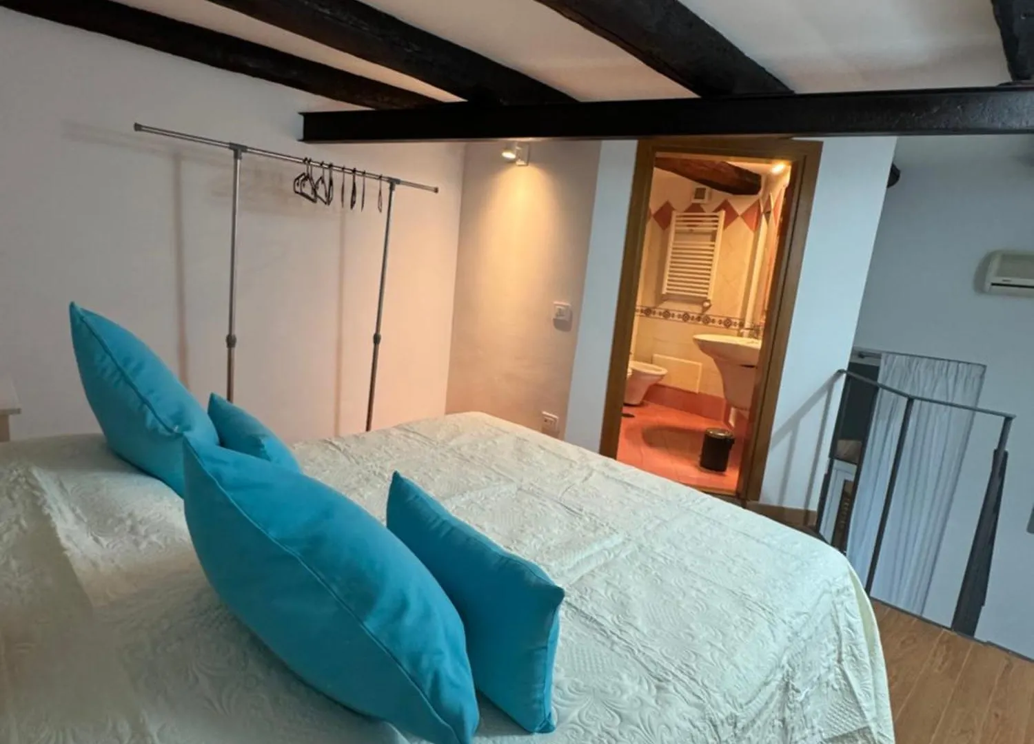 La Maison Toledo Naples Guest house